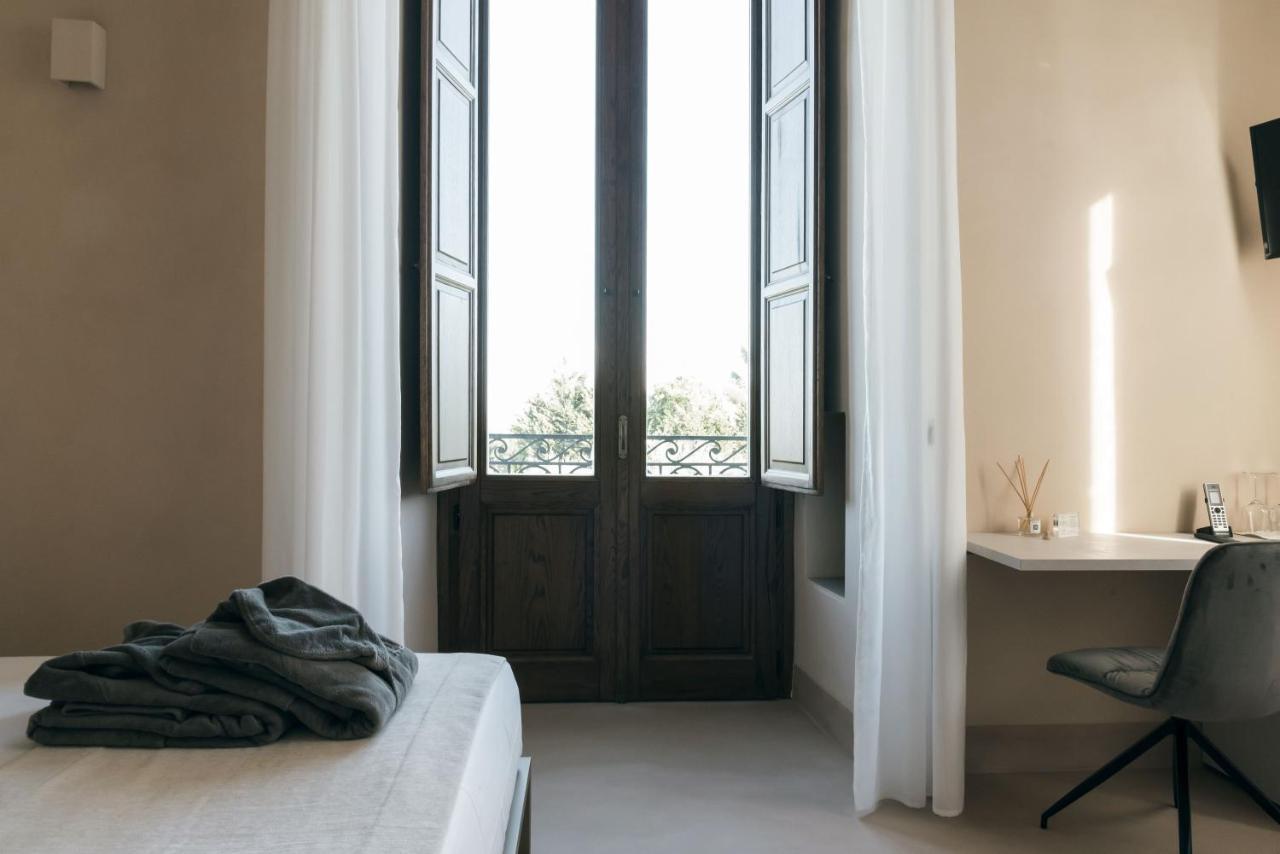 Villa Pesce 1820 Residenza D'Epoca & Spa คาโนซา ดิ พูเจลีย ภายนอก รูปภาพ