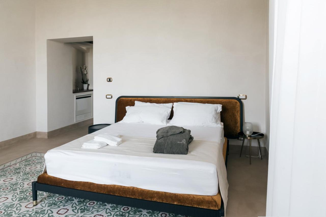 Villa Pesce 1820 Residenza D'Epoca & Spa คาโนซา ดิ พูเจลีย ภายนอก รูปภาพ